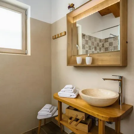 Willa Stella Polaris Stuti