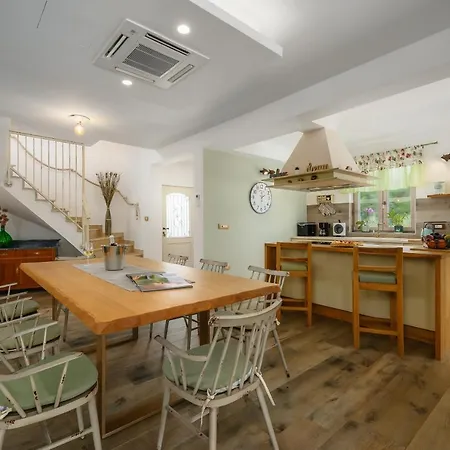 Stella Polaris Villa Stuti