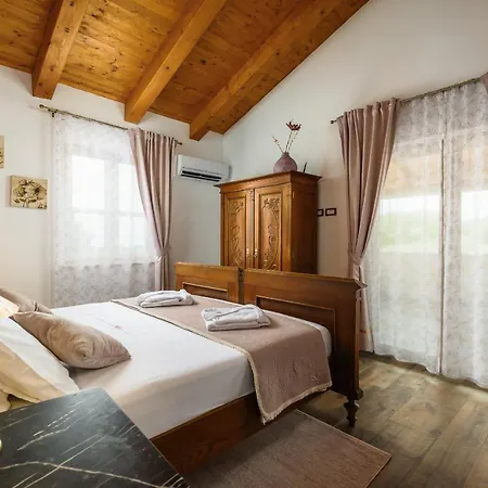 Stella Polaris Villa Stuti