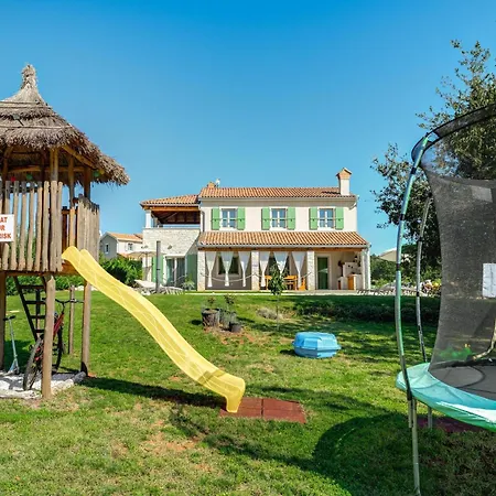 Stella Polaris Villa *