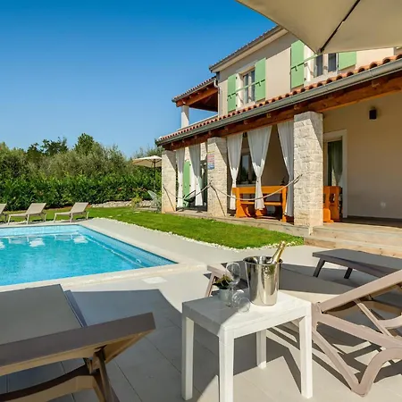Stella Polaris Villa