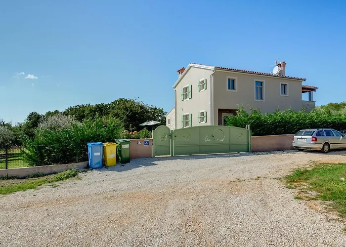 Stella Polaris Villa *