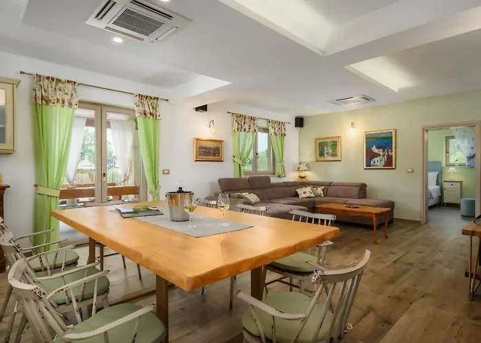 Stella Polaris Stuti